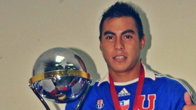 Eduardo Vargas vuelve a universidad de chile
