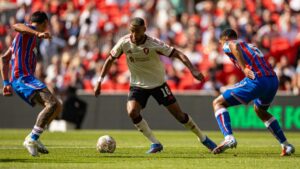 crystal palace liverpool apuestas especiales cuotas pronóstico